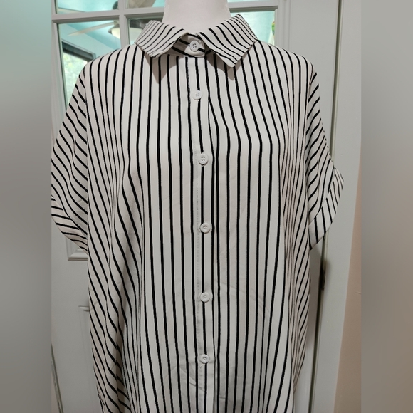 Shein striped button down - Picture 4 of 10